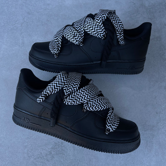 Custom AIR FORCE 1 black - Chunky laces LOT