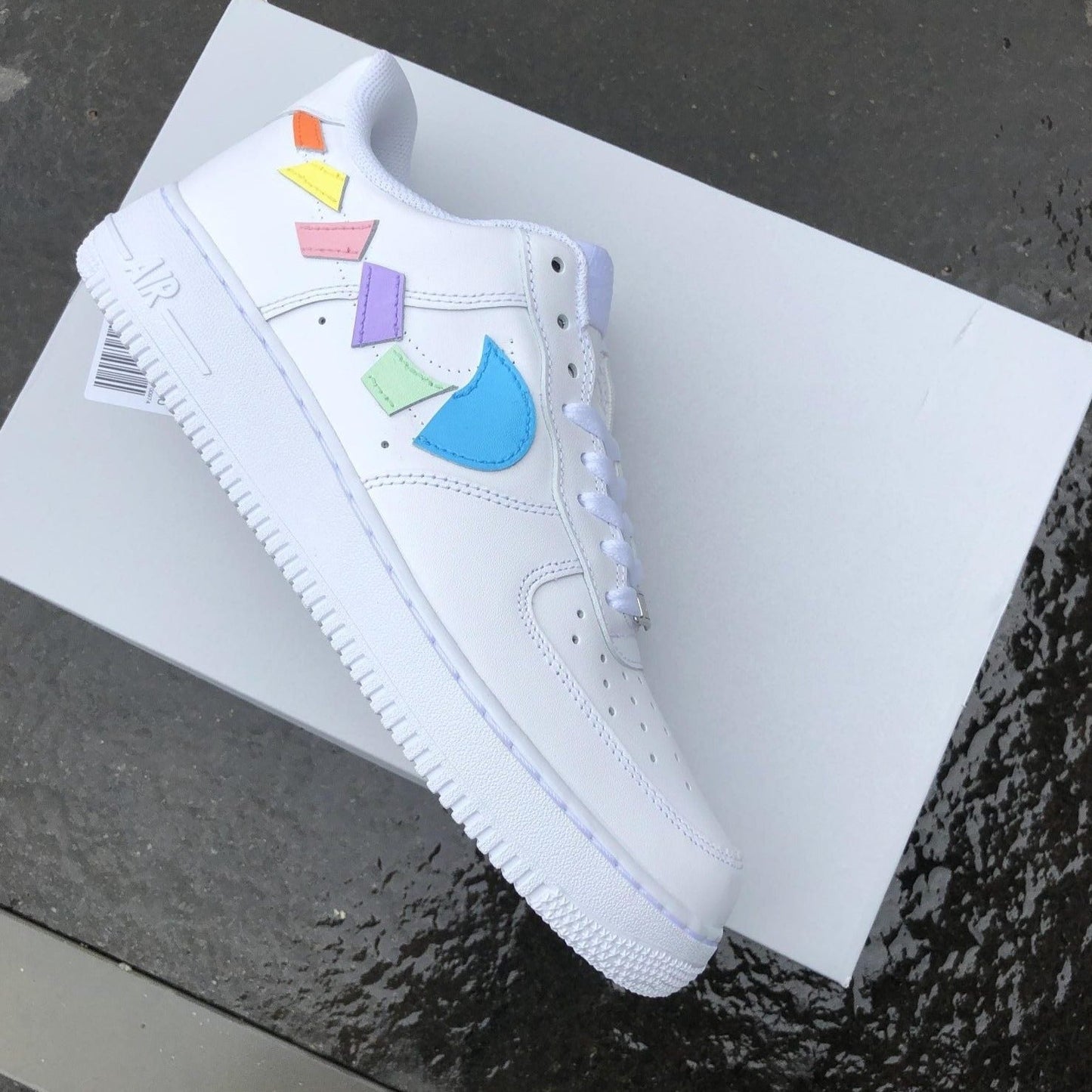 Custom AIR FORCE 1  - Destroyed swooshes (pastel)