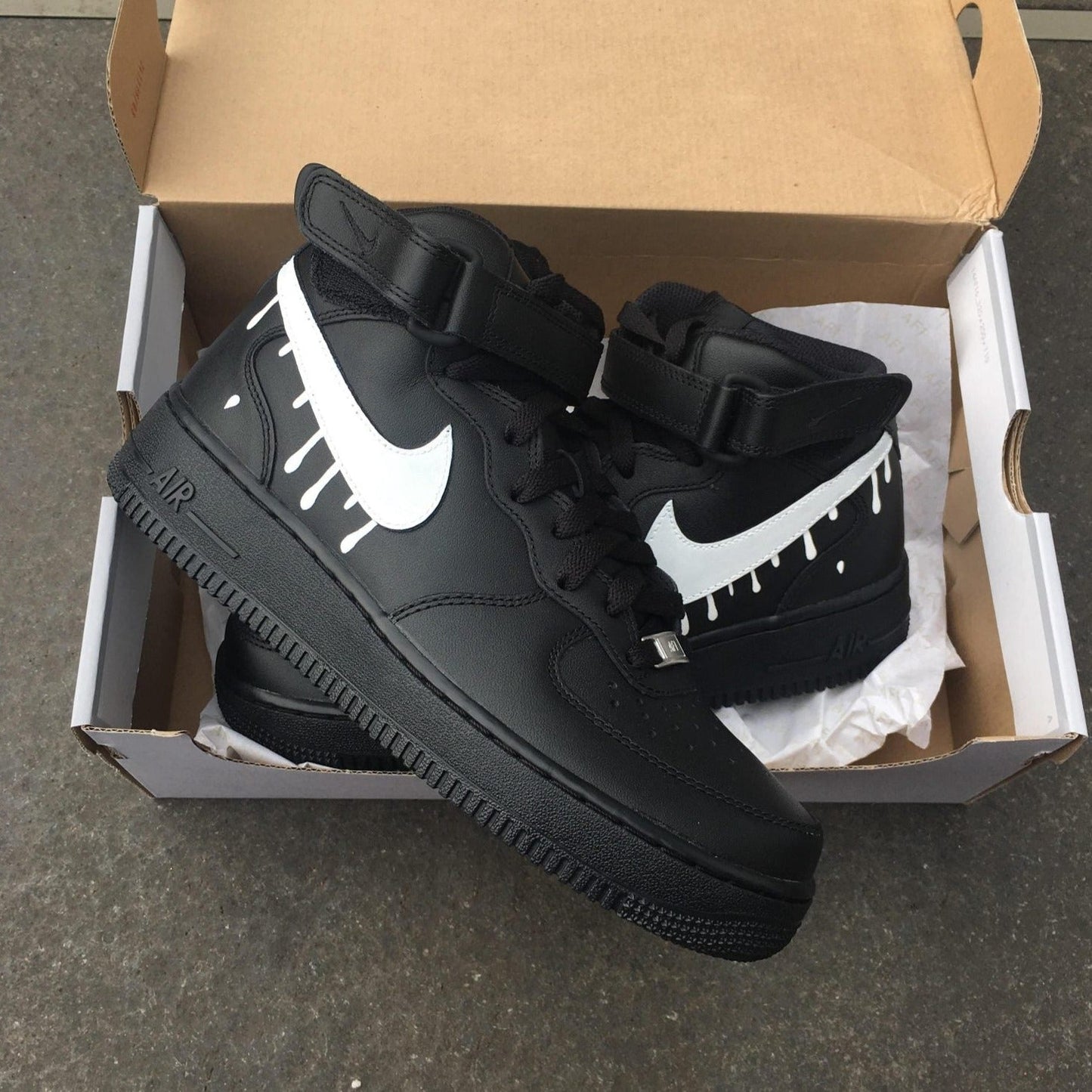 Custom AIR FORCE 1 mid - Dripping swoosh (white)