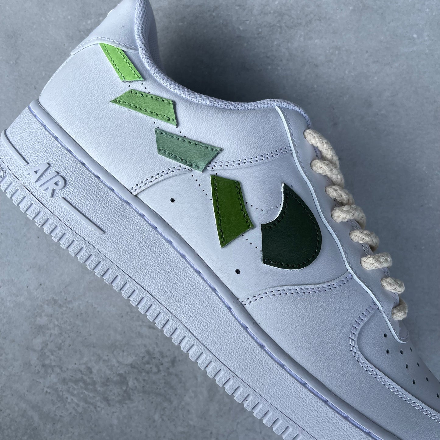 Custom AIR FORCE 1  - Destroyed swooshes green tints (EU 44,5 / US 10,5)